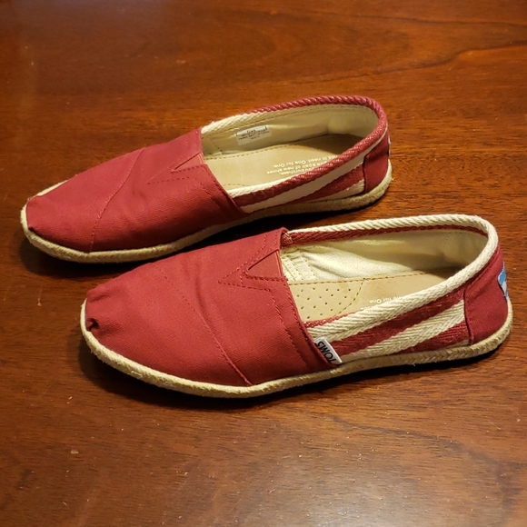 Toms red striped canvas slip ons - Picture 4 of 8